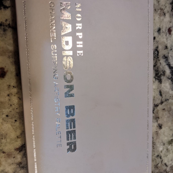 Makeup Pallette - Picture 4 of 4